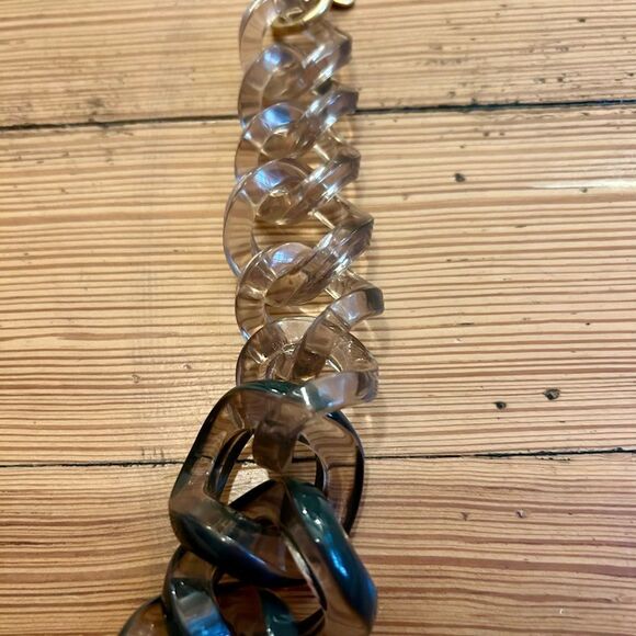 J.CREW Ombre Lucite Chunky Link Necklace. - Picture 11 of 15